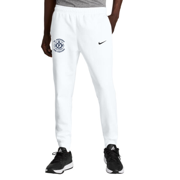 Nike Club Fleece Jogger - Embroidered Logo Thumbnail